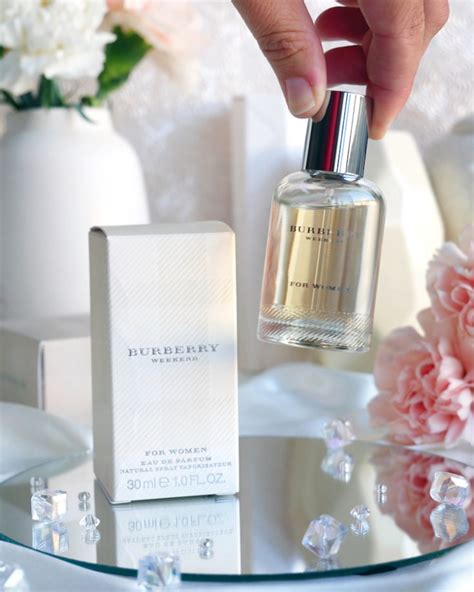 burberry weekend 30ml review|burberry weekend scent notes.